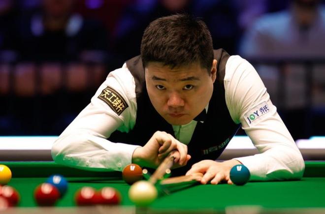 多方试探的 多方试探的