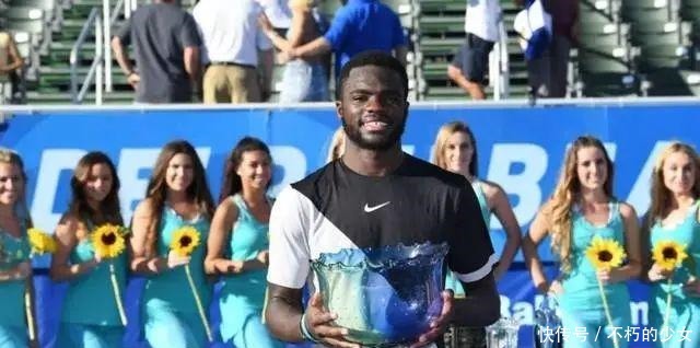 现尤其抢眼 现尤其抢眼