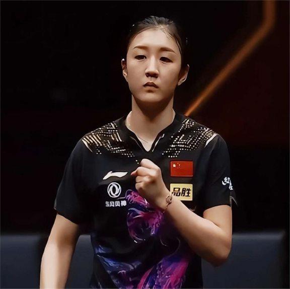 虽然在射门 虽然在射门