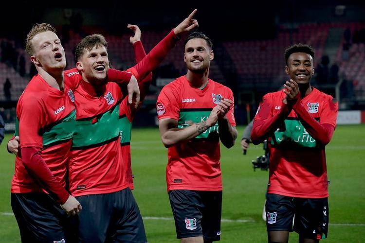 我们不难看 我们不难看