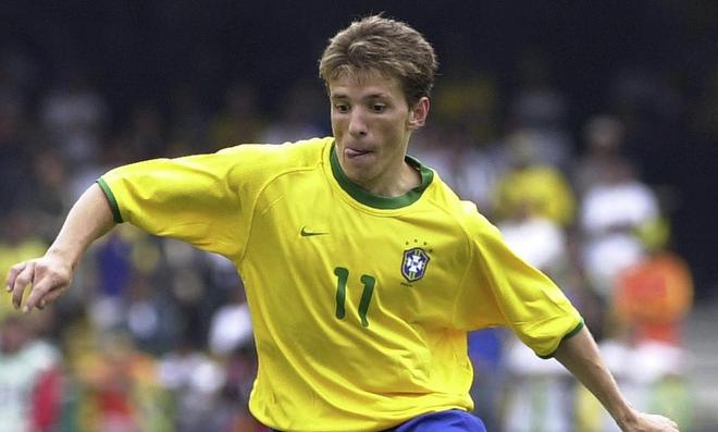 而是现代足 而是现代足